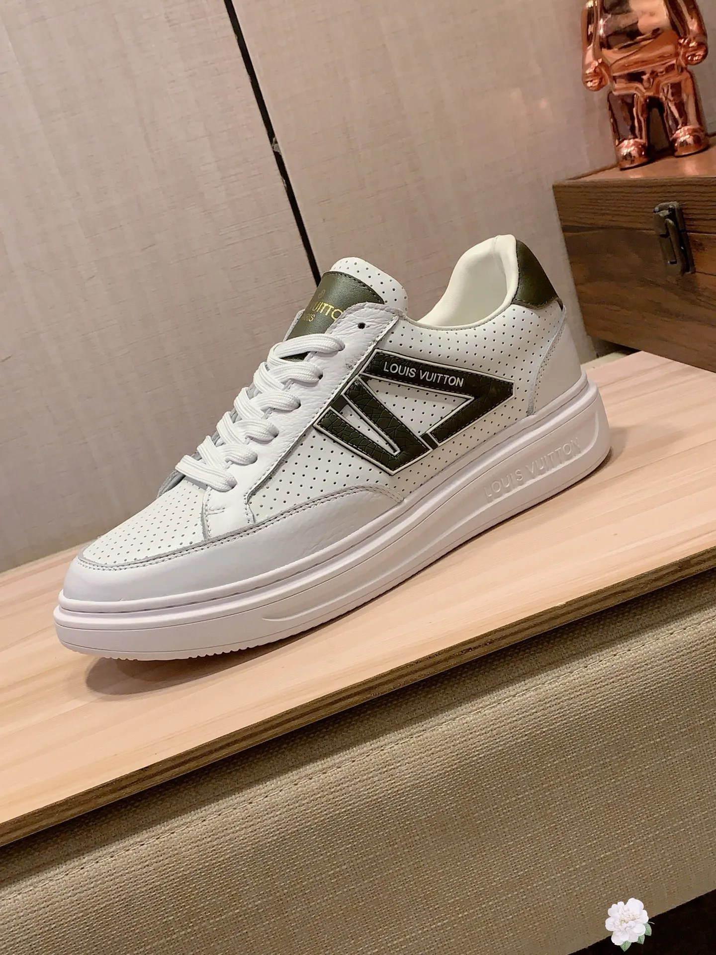 Men's Men's Shoes 💰420💰💰🎩🎩[Lightning][Lightning] "Lv*" The latest and most popular casual shoes, top brands [Seduce] Luxury ~ Purchasing Agency, Top ~ Quality. [Strong] The upper is made of imported breathable cowhide with material ➕ breathable sheepskin feet (•) and fine workmanship. Original stylish and stylish soft rubber wear-resistant and non-slip outsole, light and comfortable on the feet, the real thing looks better when taken in real life, 413: code: 38-44, 6️⃣ colors selected